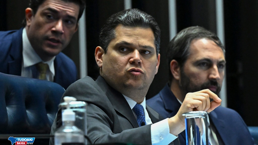 Alcolumbre manifesta insatisfação com indicação de Messias ao STF